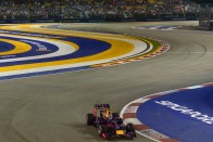 F1: Alonso a fellegekben az ötödik helytől 39