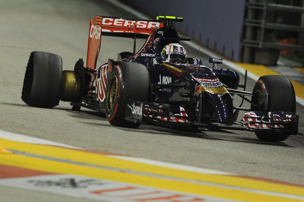 F1: Alonso a fellegekben az ötödik helytől 18