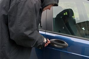 Ezzel az egyszerű kütyüvel törik fel az autókat