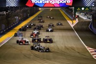 F1: Alonsóval kibabrált a biztonsági autó 47