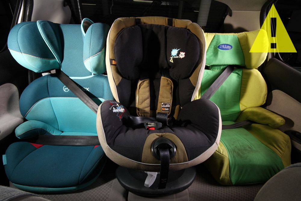 A Peugeot 206-ba ugyan befértek az ülések, de hosszú távra nem ajánlanánk három gyerekkel