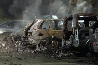 20 luxusautót emésztettek el a lángok