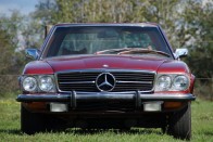 A 450SL-t mindenki Bobby-Merciként ismeri, hiszen az ifjabb Ewing fivér járt ilyennel a Dallasban