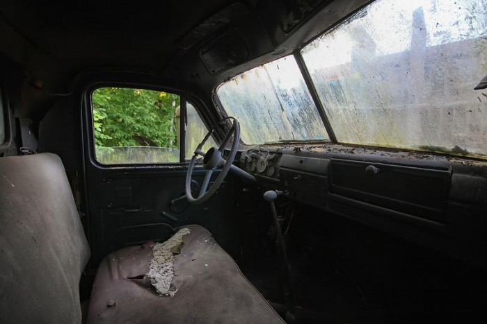 Veteránokat őriz az elhagyatott kísértet-tábor 10