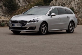 Kína diktálja a franciáknak a divatot