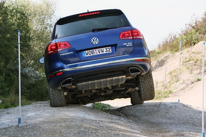 Ügyesebb nálad: Új Touareg 11 | Vezess Tekintélyes rugóutakkal dolgozza ki az egyenetlenséget