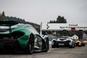 Így múlatják az időt a milliomosok