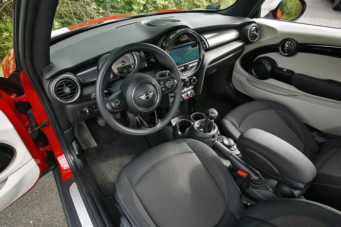 Megőrültél, kishaver? 7 | Vezess Glamour, álkróm és eklektika