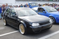 Volkswagen rajzás a ringen 128