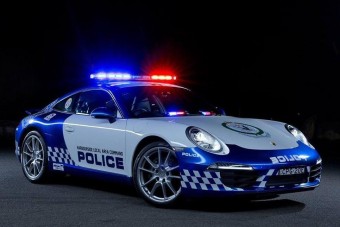 Porschéval villognak az ausztrál zsaruk