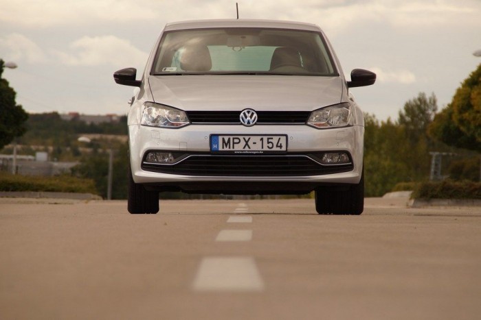 Ragyogó szürkeség 8 | Vezess Minimális ráncfelvarrást kapott a Polo - nem volt szüksége komoly plasztikai beavatkozásra