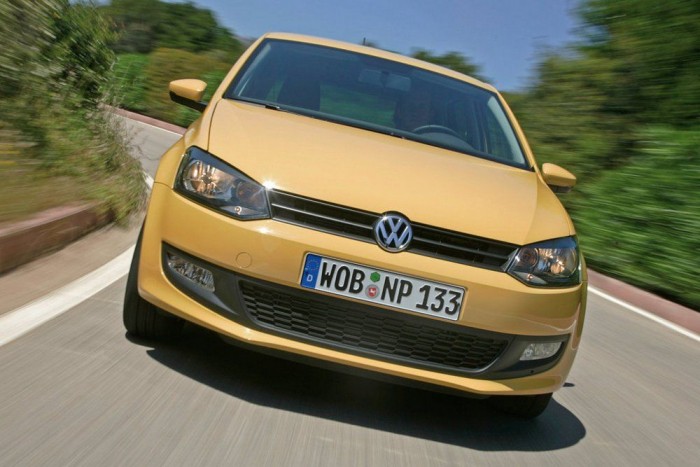 Ragyogó szürkeség 6 | Vezess Autóbuzi legyen a talpán, aki meg tudja különböztetni a 2009-es szériát a 2015-östől. Ez a sárga az eredeti