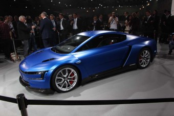 Hibrid Lamborghini és Ducati-motoros Volkswagen