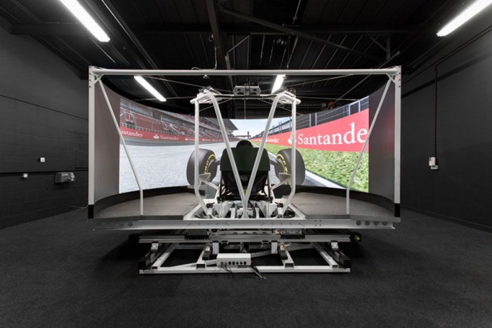 Haláltusáját vívja a Forma-1-es csapat 6 | Vezess Haláltusáját vívja a Forma-1-es csapat 6