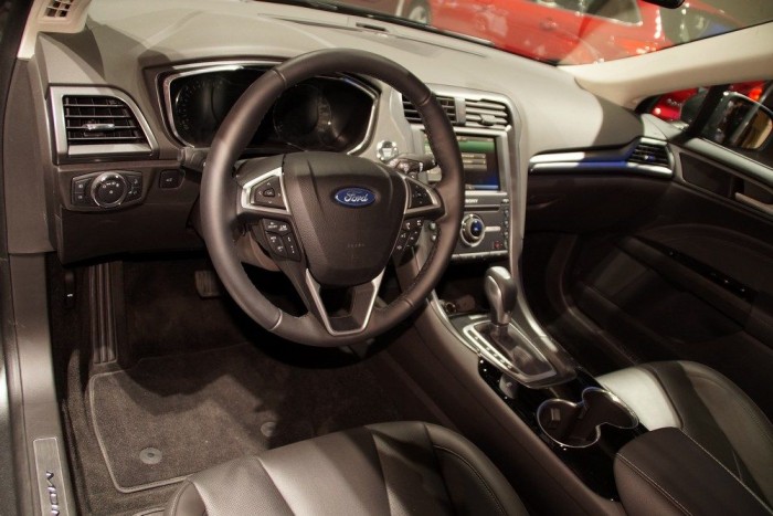 Sajnos amerikásan egyszerű maradt a belső dizájn