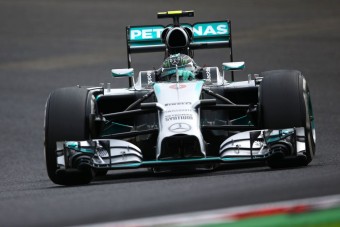 F1: Rosberg a leggyorsabb, Hamilton a falban