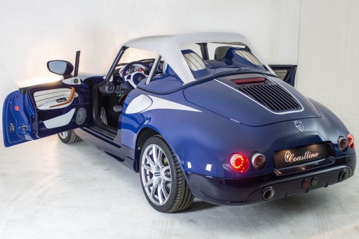 Autó, ami hajónak hiszi magát 6