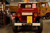 Párizsba szakadt Willys Jeep