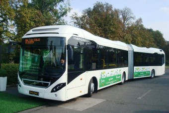 Hibridbusz-simogatás a fővárosban
