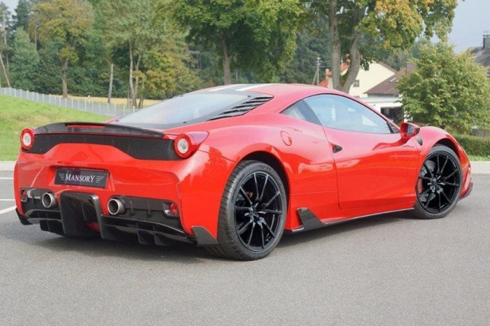 Szénné tuningolt Ferrari 3