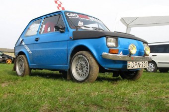 Olvasói autók- Nagymacskától a lengyel törpéig