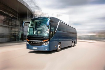 Távirányítós busszal a világ minden tájára