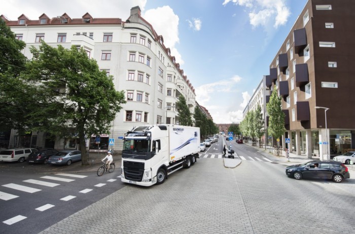 Jönnek a mindentlátó teherautók 3