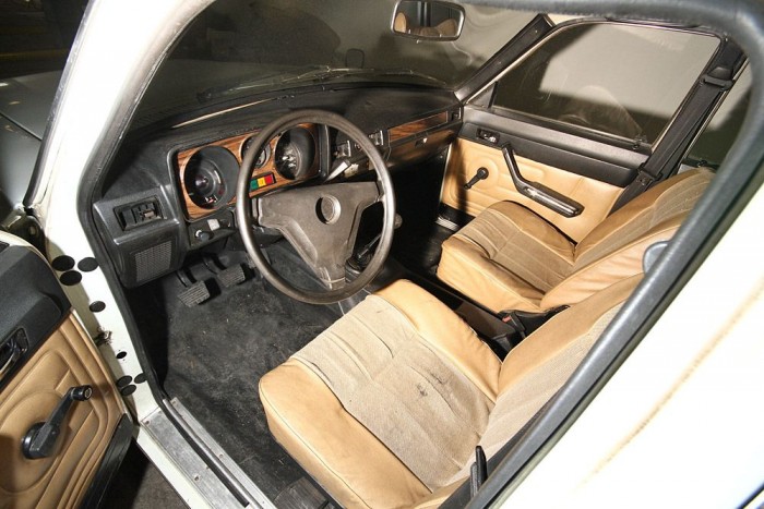 Gyerekkoromban nagyon szerettem volna Volgát. Kombit, motorháztetőre csavarozott pótkerékkel