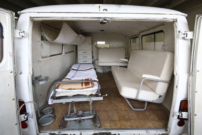 Elegáns az UAZ fehér műbőr kárpitja 