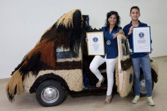 Guruló paróka: egy újabb bolond világrekord