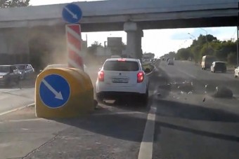 Tömegkarambolt okozott egy kóbor kutya