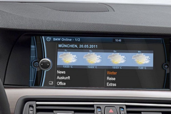 A traffipax és a parkoló érdekli az autósokat 5