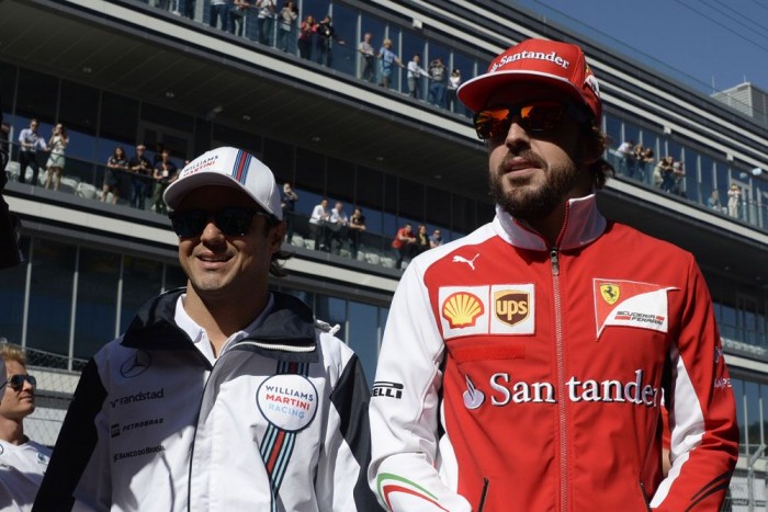 F1: Gumiveszéllyel riogat Massa 4 | Vezess F1: Gumiveszéllyel riogat Massa 4