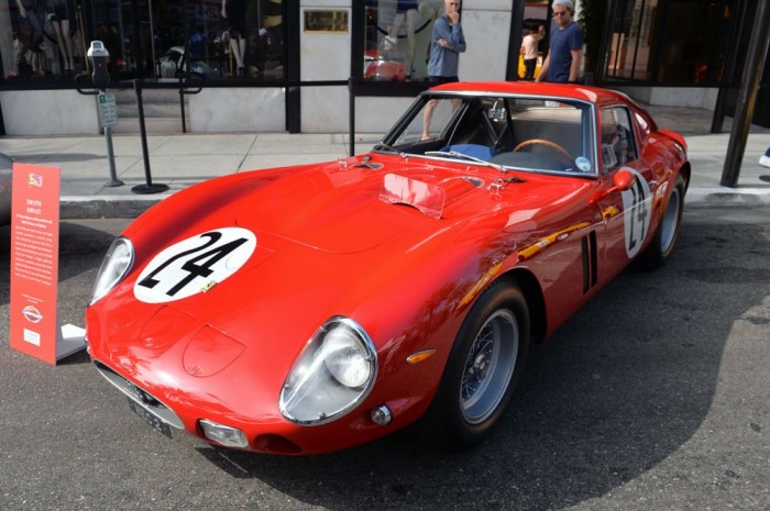 Így ünnepel a 60 éves Ferrari 8 | Vezess Le Mans-i kategróiagyőztes 250 GTO