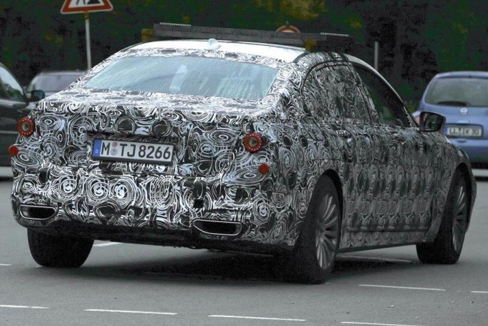 Már csiszolják a BMW óriását 6