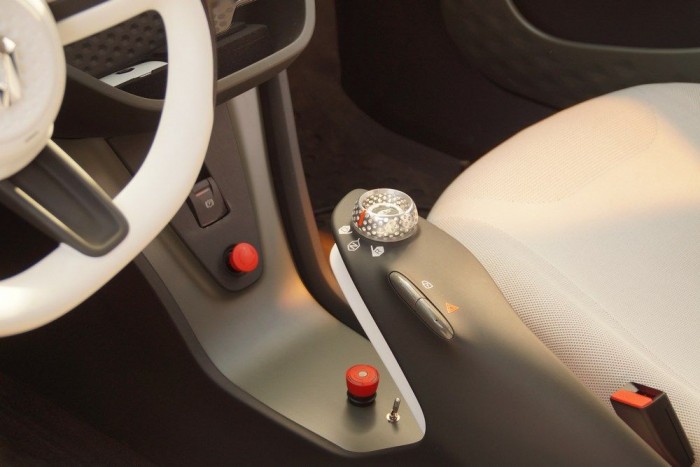 Túlzó dizájn, sok helyen hibádzó ergonómia: a tanulmányautók már csak ilyenek