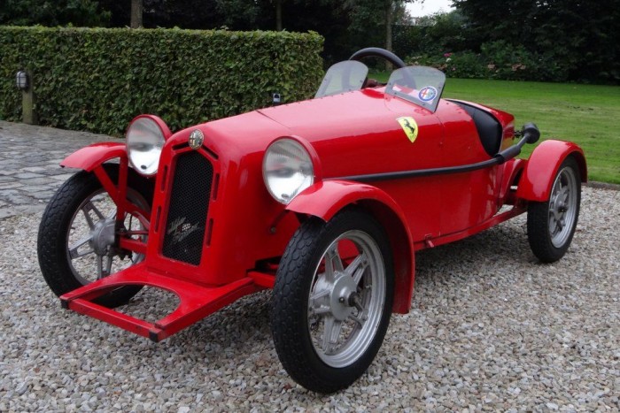 200 millióért kelt el az F1-legenda Ferrarija 13 | Vezess 1978 Alfa Romeo 8C Monza pedálos gyerekjáték. 31 625 euro (9,7 millió Ft)