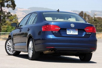 Link kínaiak miatt hívnak vissza több százezer autót