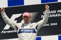 Kubica műtéttel térne vissza a Forma-1-be 8