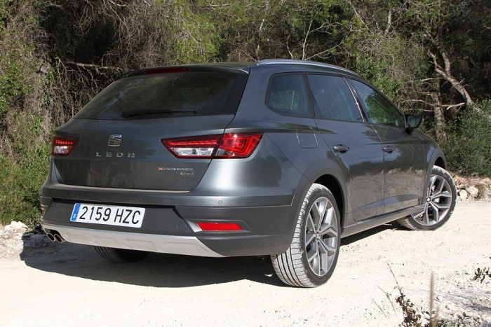 Spanyol buckalakó 8 | Vezess Praktikus nagy csomagtartó és okos összkerék-hajtás