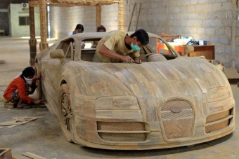 Elképesztő a fából készült Bugatti Veyron 