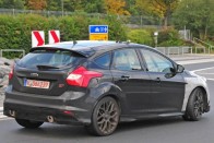 Alig álcázzák már a Focus RS-t 15