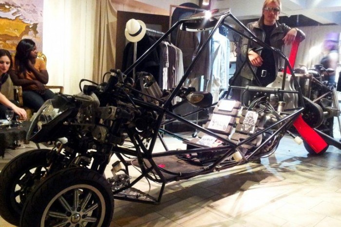 Repülő motorkerékpárt fejleszt a magyar feltaláló 6