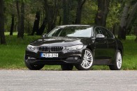 A kétajtós BMW kupéval azonos méretben, de kétszer annyi ajtóval tölt ki piaci rést a 4-es Gran Coupé