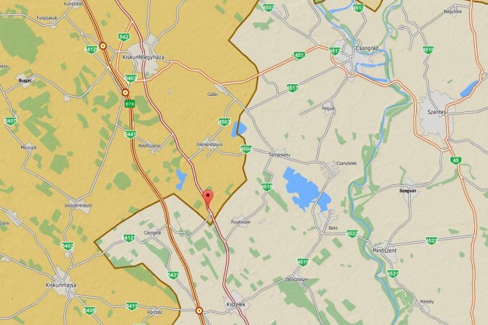 Mikrobuszba rohant egy teherautó az 5-ös úton 5