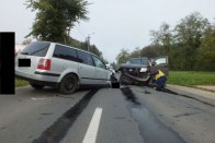 A nap képe – rosszul lett, két autónak is nekiment 7