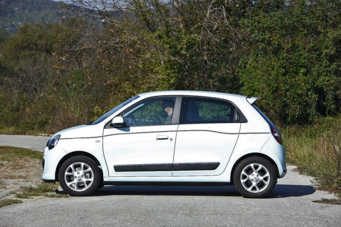 Elődjénél majdnem 10 centivel rövidebb, az első Twingónál 17-tel hosszabb a 3,6 méteres újdonság