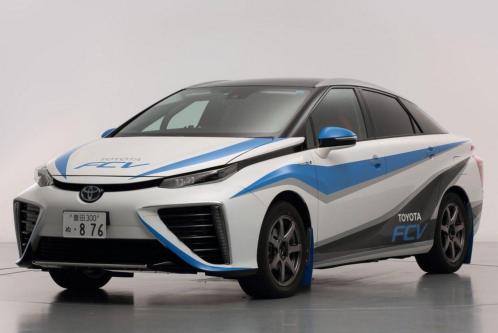 A Toyota az FCV különlegesen átépített példányával vesz részt a japán ralibajnokság utolsó futamán. Nem a győzelem a cél.