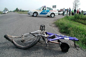 Kamion gázolt kerékpárost Szolnokon