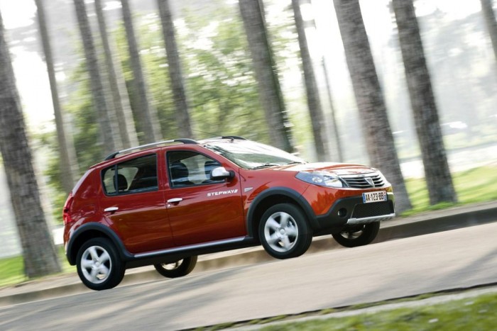 Nagy biznisz a legolcsóbb autó 11 | Vezess A kompakt autók és a kiskocsik közé lőtték be a Sanderót. A menőbb Stepway modellek is kellettek a sikeréhez